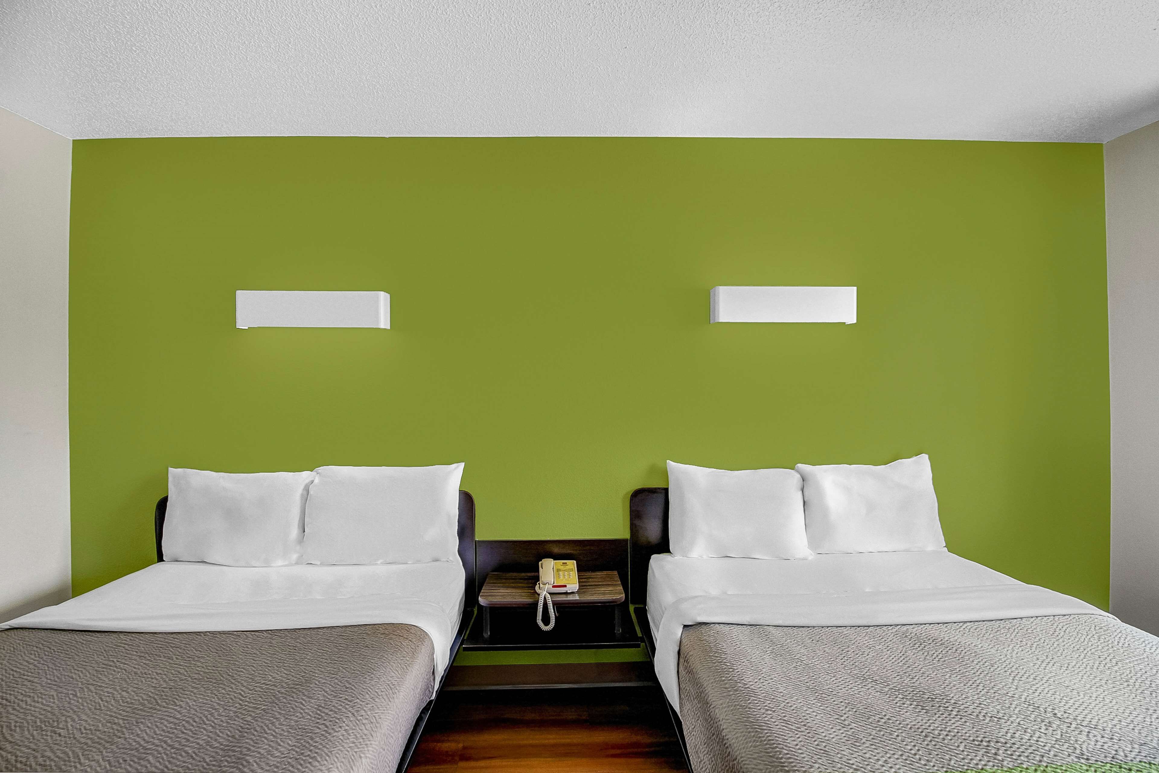 Free WiFi, bed sheets