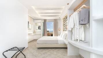 Premium Room, Hot Tub, Sea View | Premium bedding, in-room safe, individually furnished, soundproofing