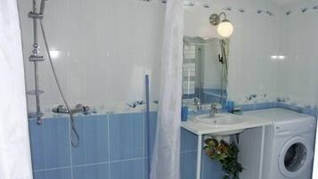 Comfort Cottage, Ensuite, Lake View (gite) | Bathroom