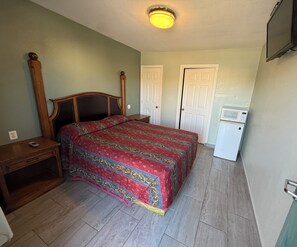 標準客房 (1 Queen Bed) | 免費 Wi-Fi、床單