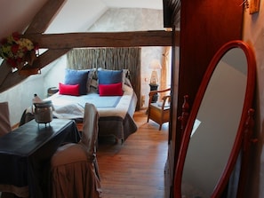 Family Suite, Ensuite, Park View (Meunier) - Aux Logis de La Solre (Ferriere-la-Petite)