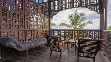 Executive Suite, Sea view