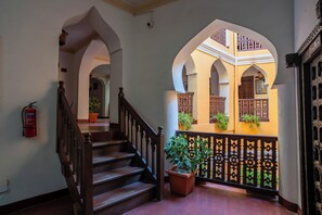 Hallway - Mizingani Seafront Hotel (Zanzibar Town)