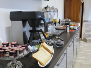 Coffee service - Casa di Lucia (Mazzola)