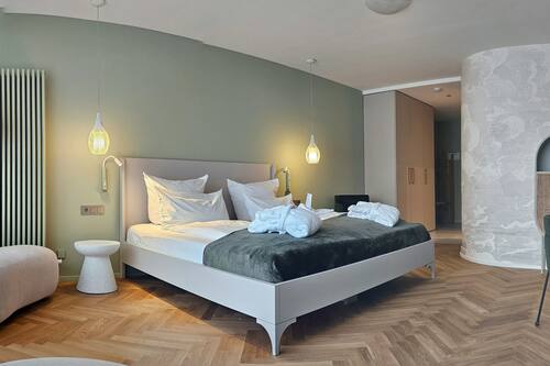 Chambre Double Supérieure, balcon | 1 chambre, literie de qualité supérieure, minibar