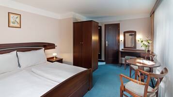 Standard Double Room, 1 Bedroom | Minibar, in-room safe, free WiFi