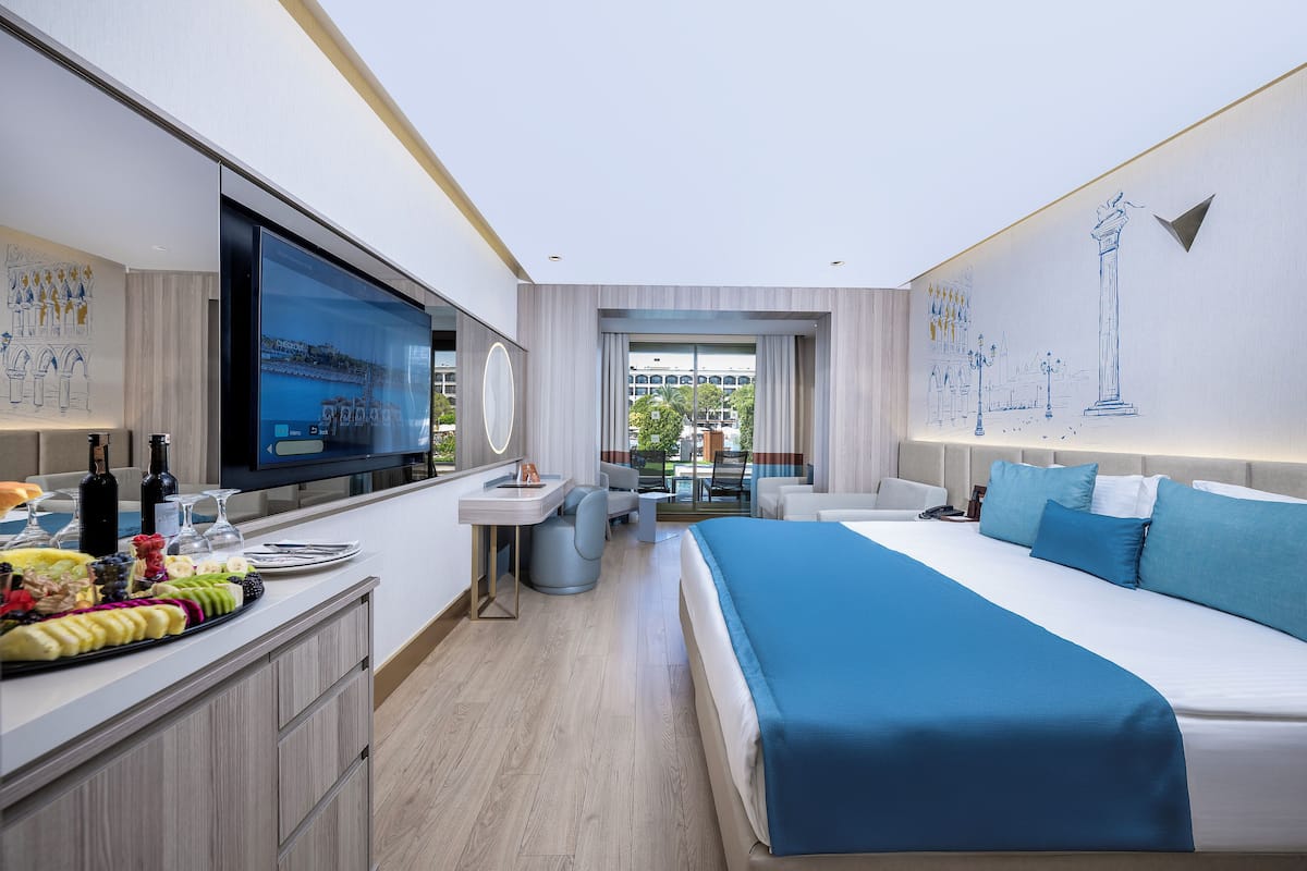 Chambre Deluxe double, lanai | 1 chambre, literie de qualité, articles de minibar gratuits, coffre-fort