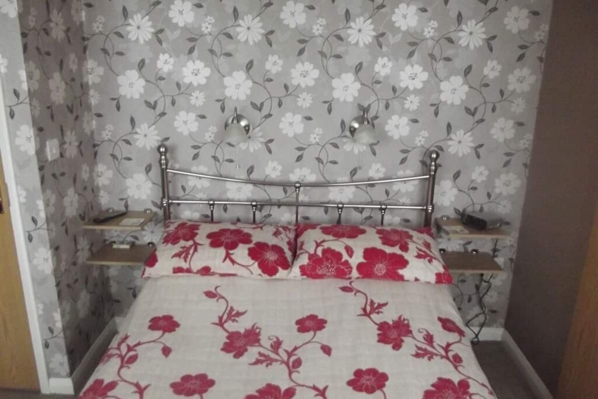 Double Room, Ensuite (3)