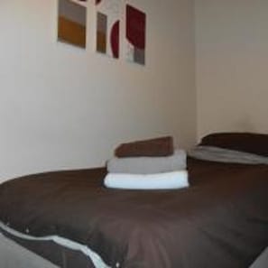 Kamar Double Ekonomi | Wi-Fi gratis dan seprai linen