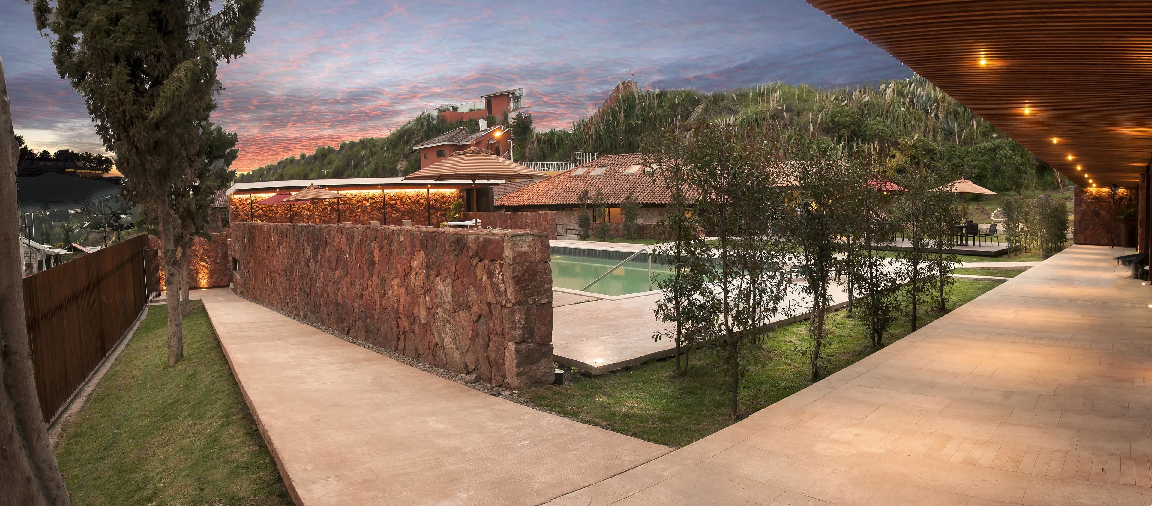 hot tub, steam room, hot springs/mineral springs, mud baths