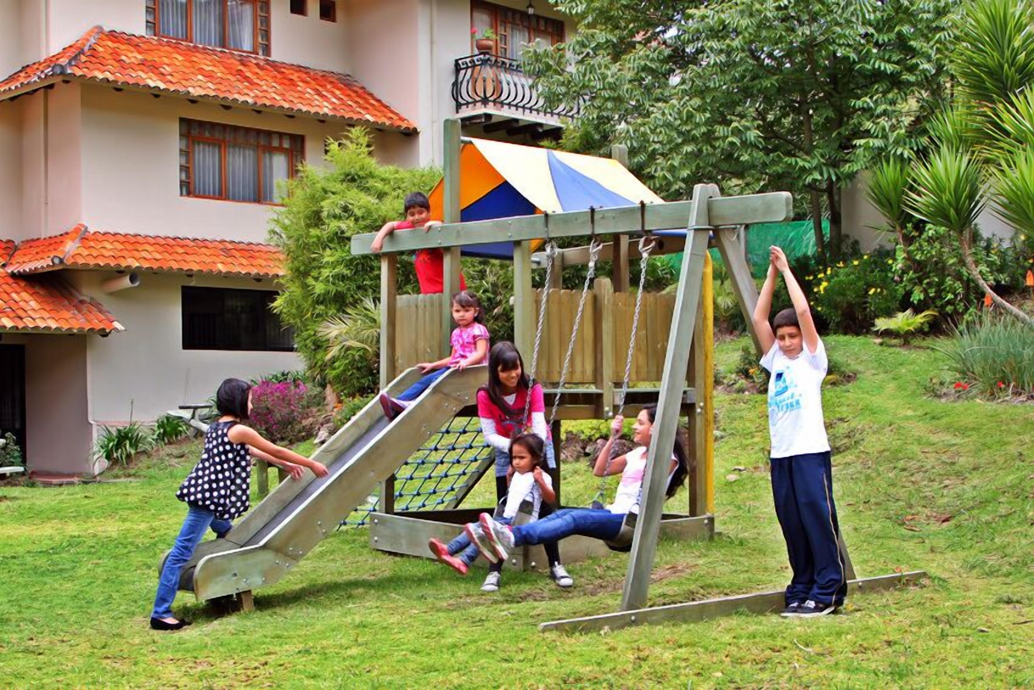 children’s play area – outdoor