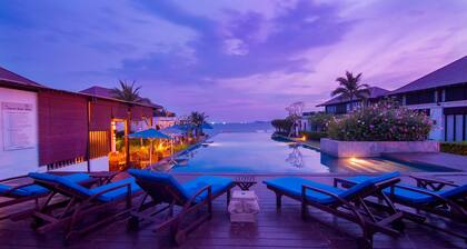 The Oriental Beach Resort