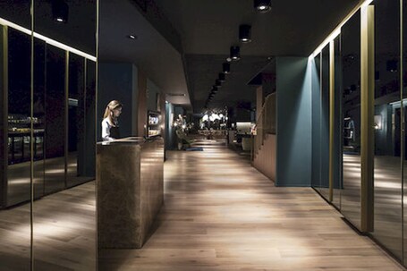 Yurbban Trafalgar Hotel - view 3