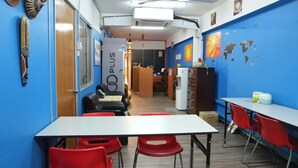 Lobby lounge - Seven Nite Inn - Hostel (Kuala Lumpur)