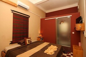 Room - The Local Riverside (Phnom Penh)