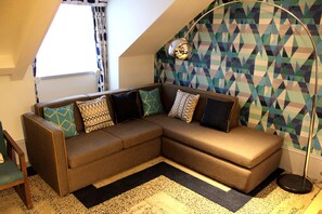 Executive Studio