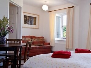 Suite, Ensuite | 1 bedroom - Royal Oak (Kingsbridge)