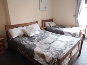 Triple Room, Ensuite (Room 5) | Iron/ironing board, free WiFi, bed sheets