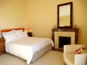 Superior Double Room, Private Bathroom, Garden View-Duchesse | Desk, free WiFi