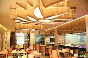 Free buffet breakfast