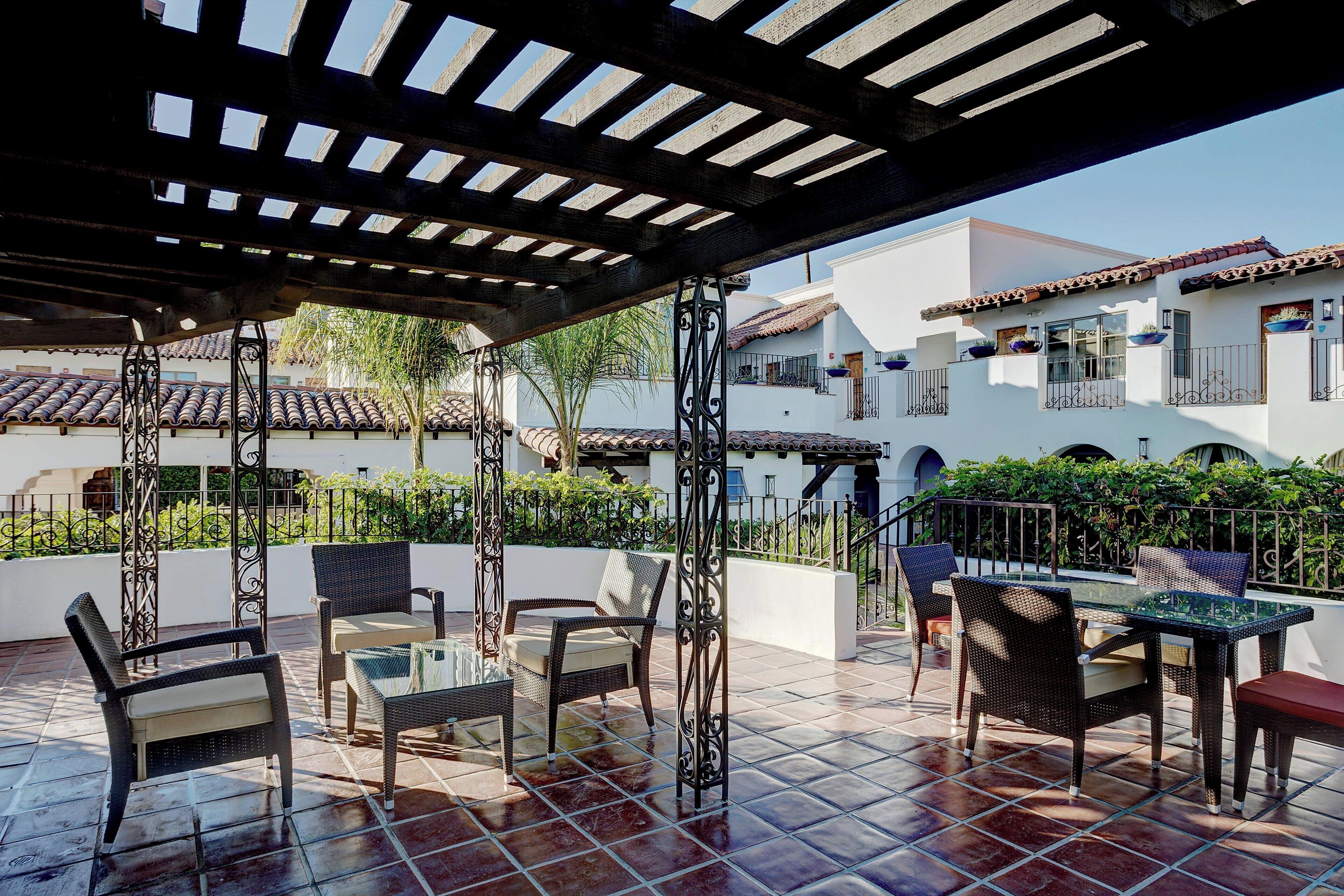 premium bedding, down duvets, minibar, in-room safe