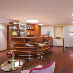 Couples treatment room(s), sauna, steam room, body treatments