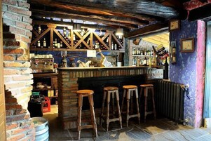 Bar (in der Unterkunft)