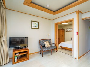 Junior Suite - Fourseason Pension (Seogwipo)