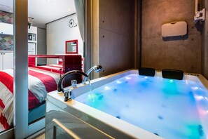 Habitación romántica, cocina, vista al océano (SPA, 10 PY, Pets are allowed) | Balcón