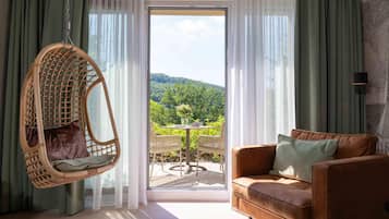 HabitaciĂłn doble Deluxe, vista al valle | 1 habitaciĂłn, ropa de cama de alta calidad, escritorio y wifi gratis