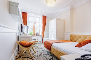 Chambre simple classique | Literie de qualité, minibar, coffre-fort, décor unique
