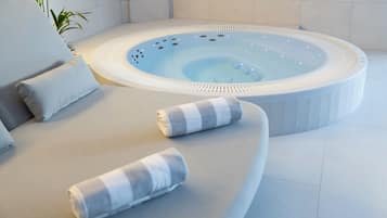 Jetted bathtub