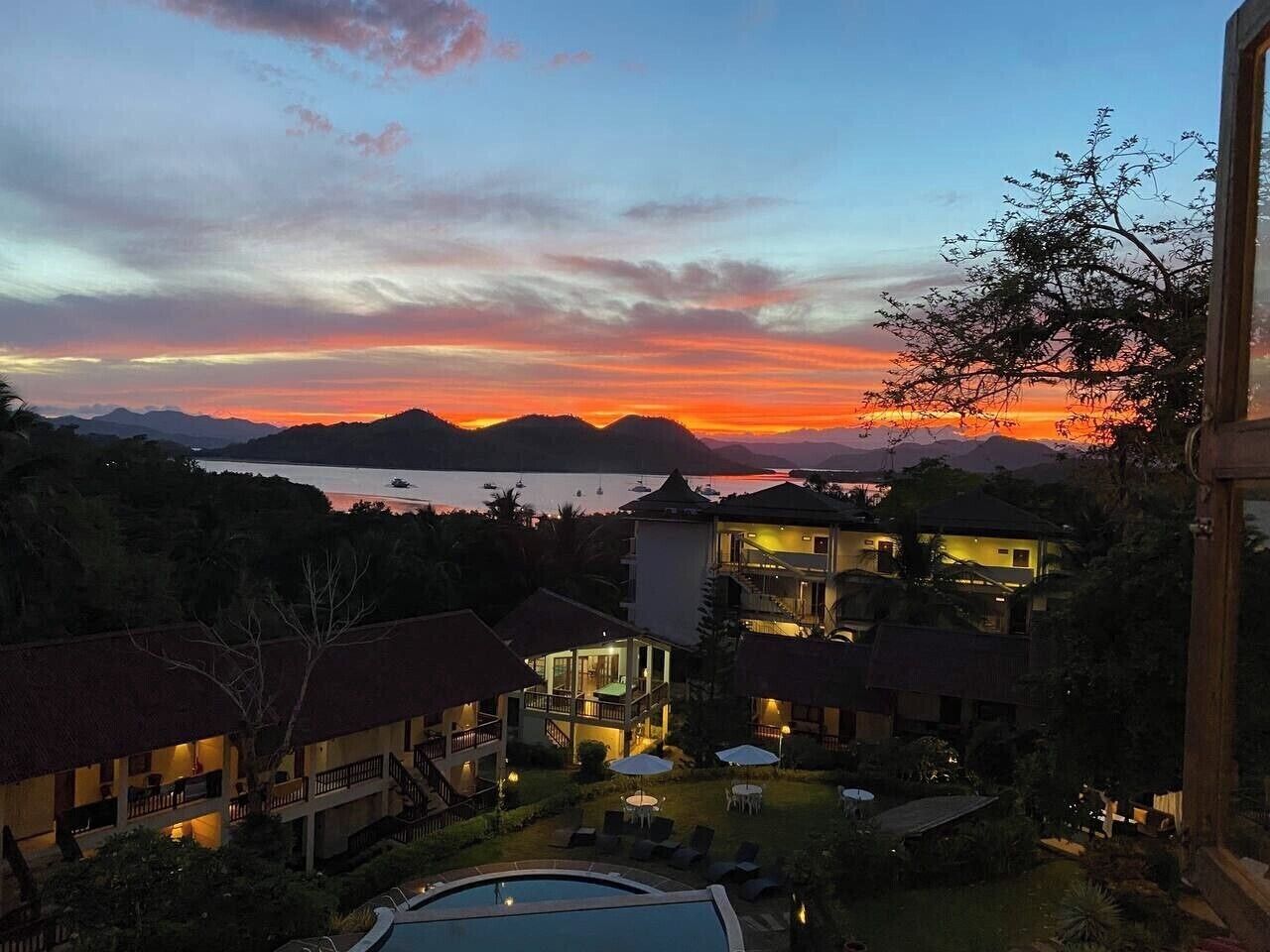 المنشأة من الخارج