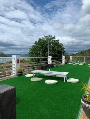 Rooftop terrace - Asia Grand View Hotel (Coron)