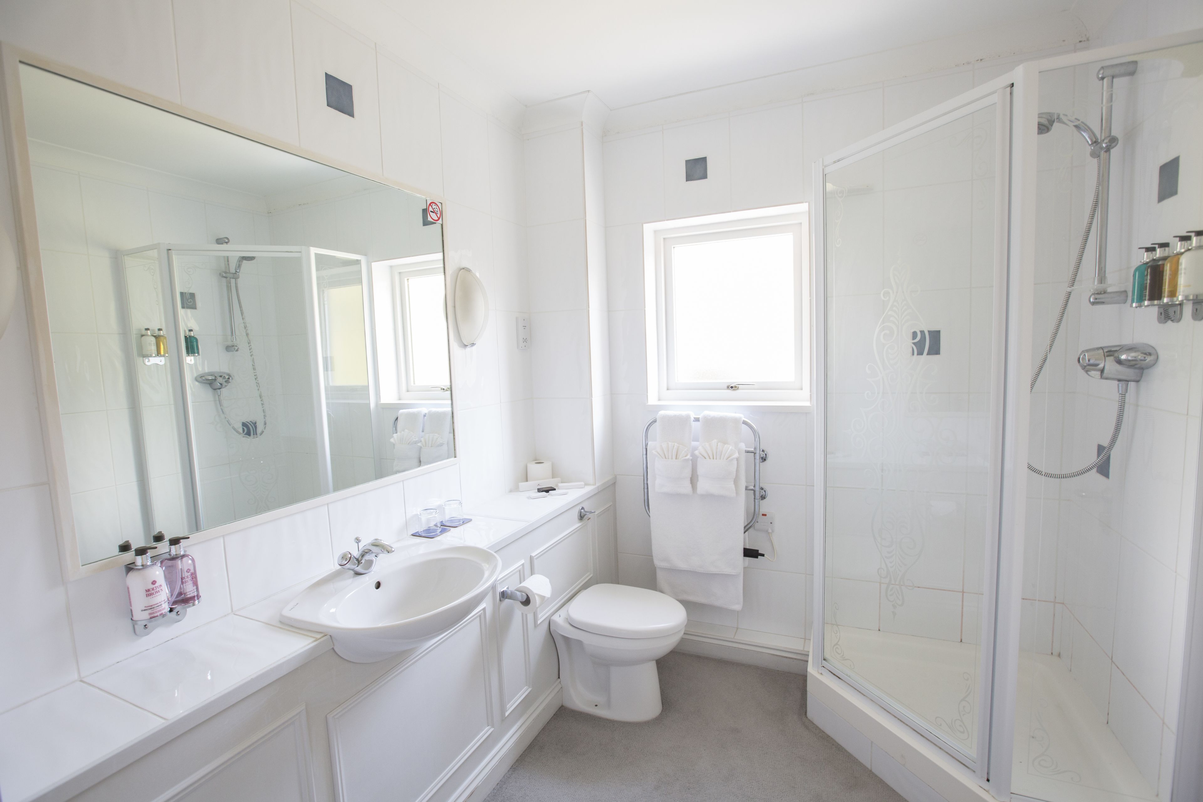 family/riviera suite | hypo-allergenic bedding, minibar, in-room safe, individually decorated