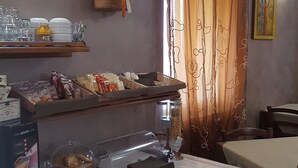 Breakfast area - Albergo Quattro Pini (Pozzolengo)