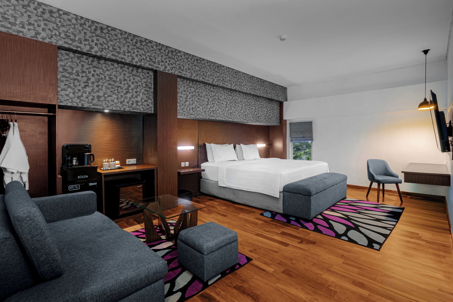 Chambre Exécutive (Suite) | Literie de qualité supérieure, coffres-forts dans les chambres, bureau