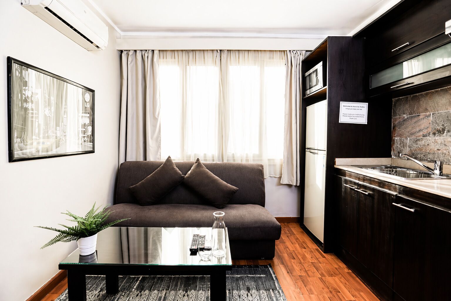 Junior One-Bedroom Suite with Kitchenette (Triple or Quad) | Sengetøy av topp kvalitet, minibar og individuelt dekorert