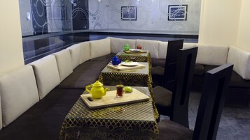 Daily cooked-to-order breakfast (USD 4.5 per person)