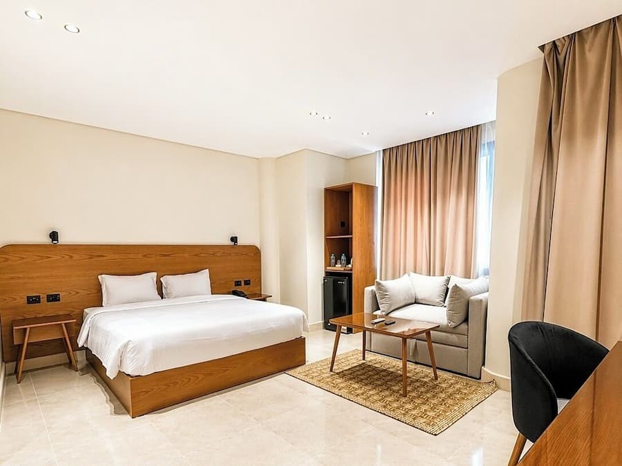 Habitación Deluxe doble | Ropa de cama de alta calidad, minibar, decoración individual