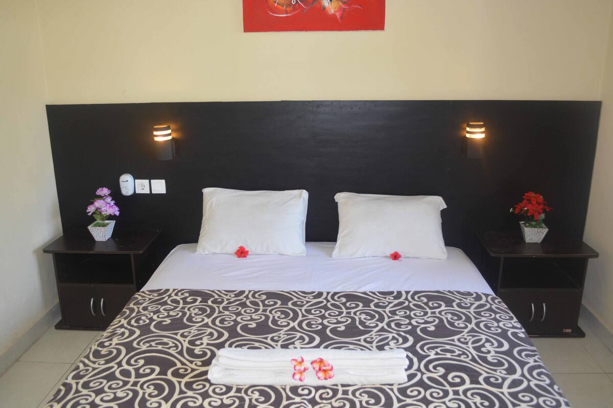 Phòng đôi Tiêu chuẩn (with Fan) | Két bảo mật tại phòng, bàn