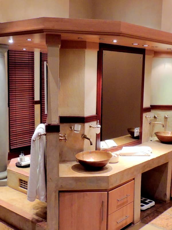 Presidential/Honeymoon Suite | Bathroom sink