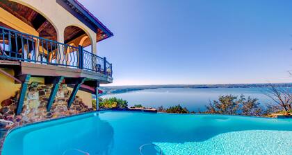 La Villa Vista