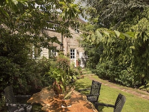 Exterior - 24 Ward Avenue (Cowes)