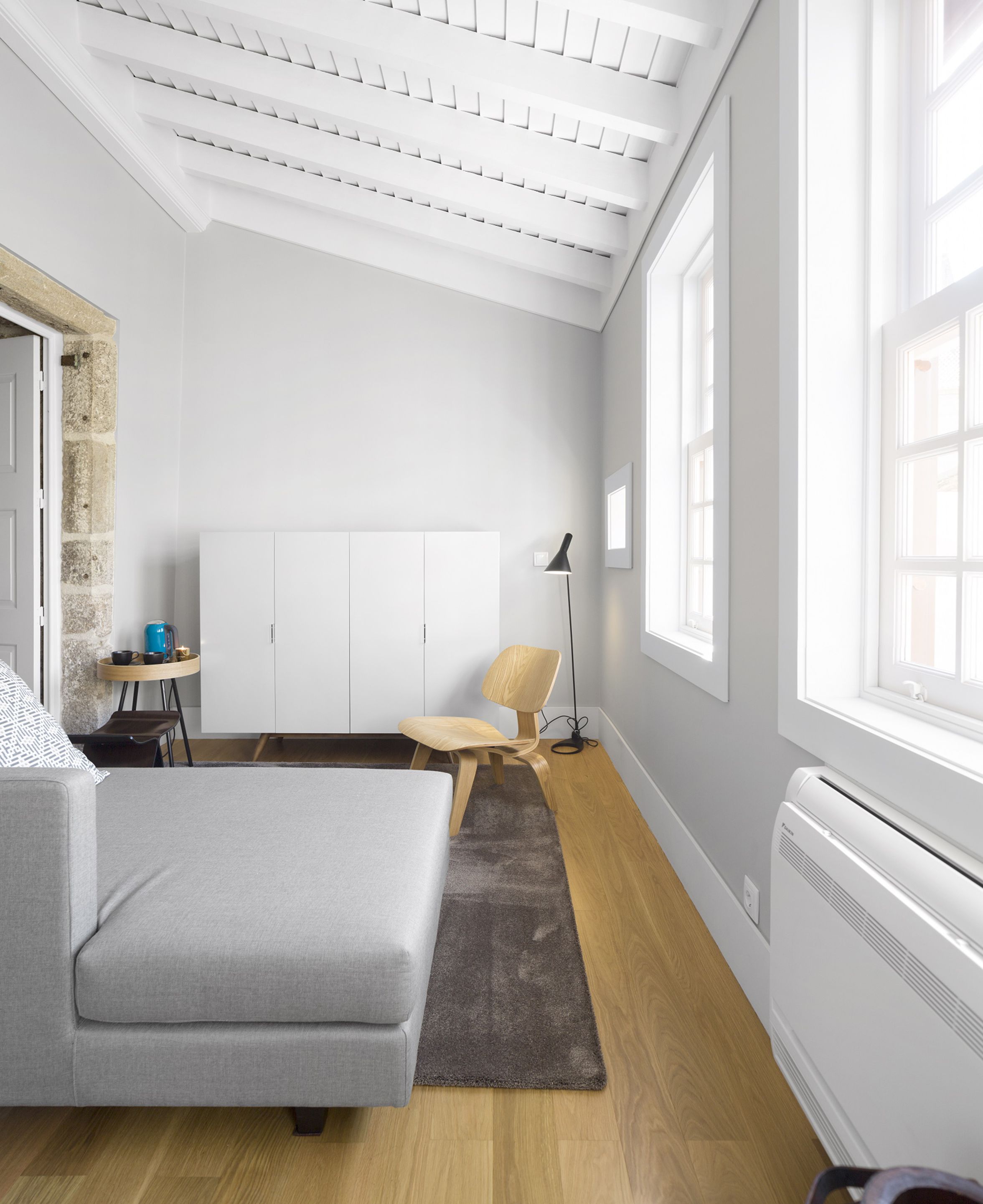 suite, garden view | living area | lcd tv