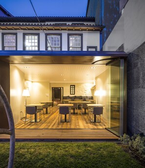 Breakfast area - Casa do Juncal (Guimarães)