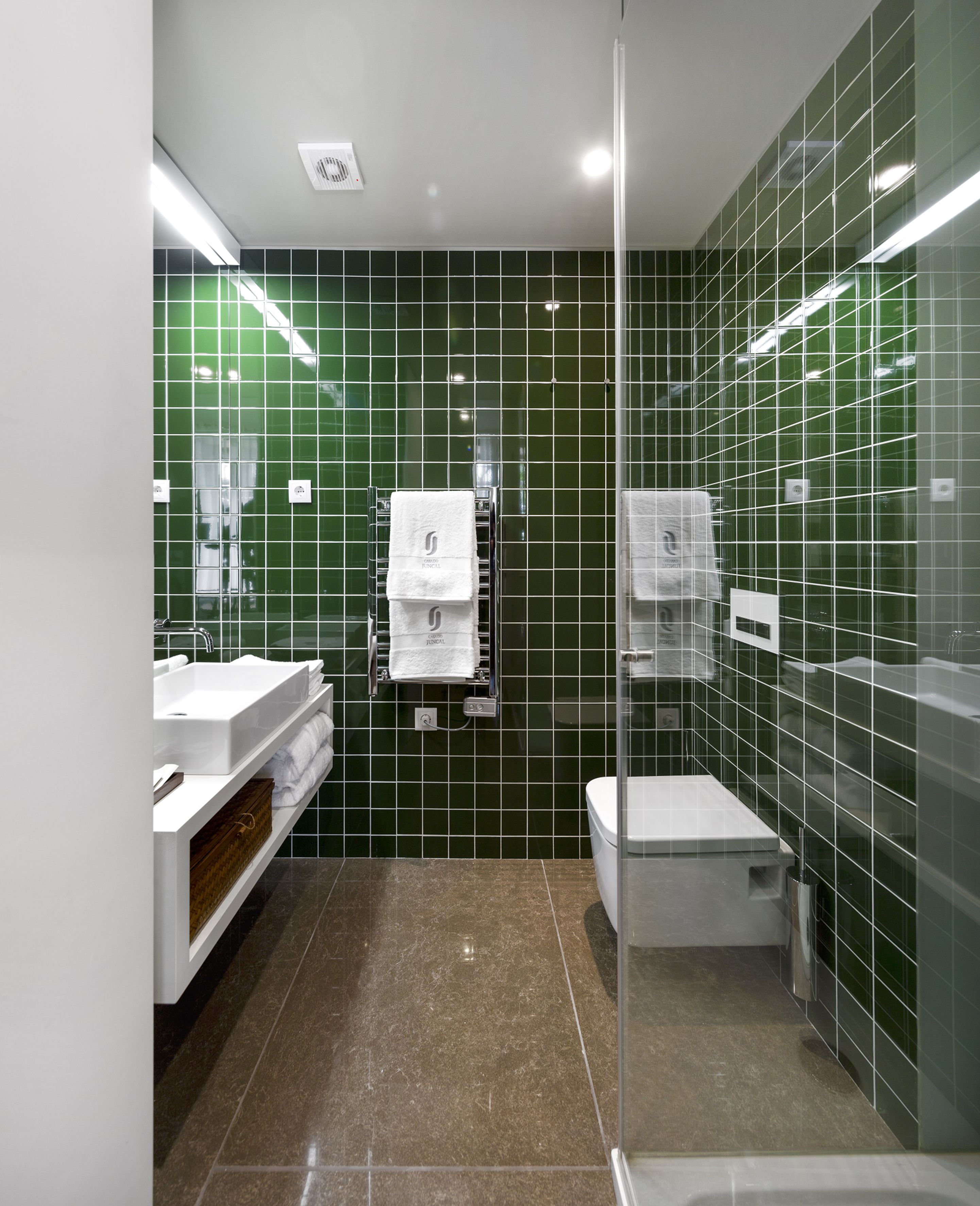 shower, free toiletries, hair dryer, bathrobes