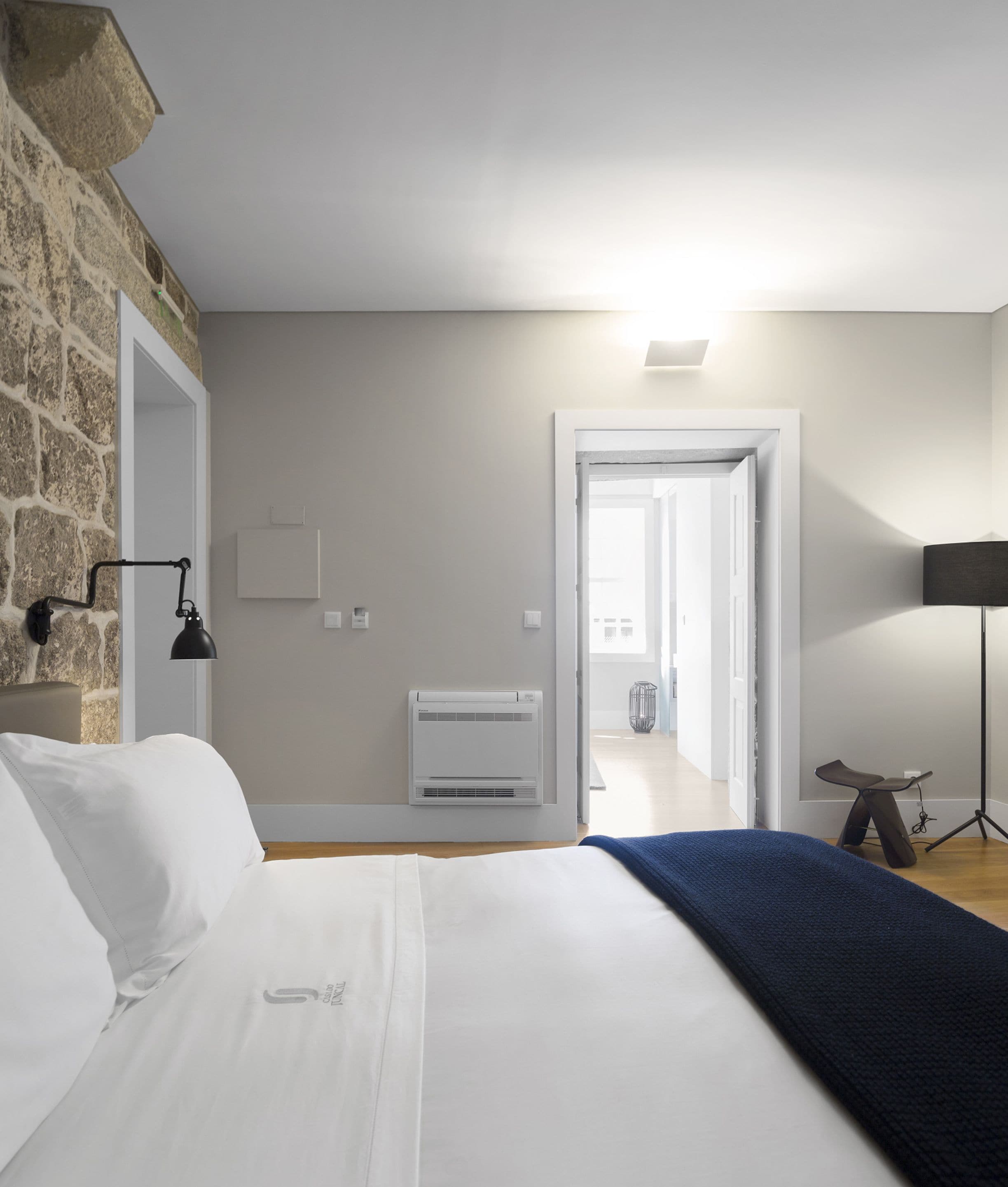 suite, garden view | living room | lcd tv