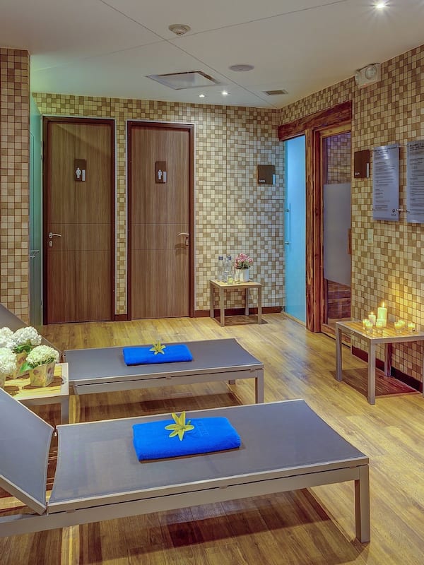Turkish bath/hammam, body scrubs, facials, manicures and pedicures