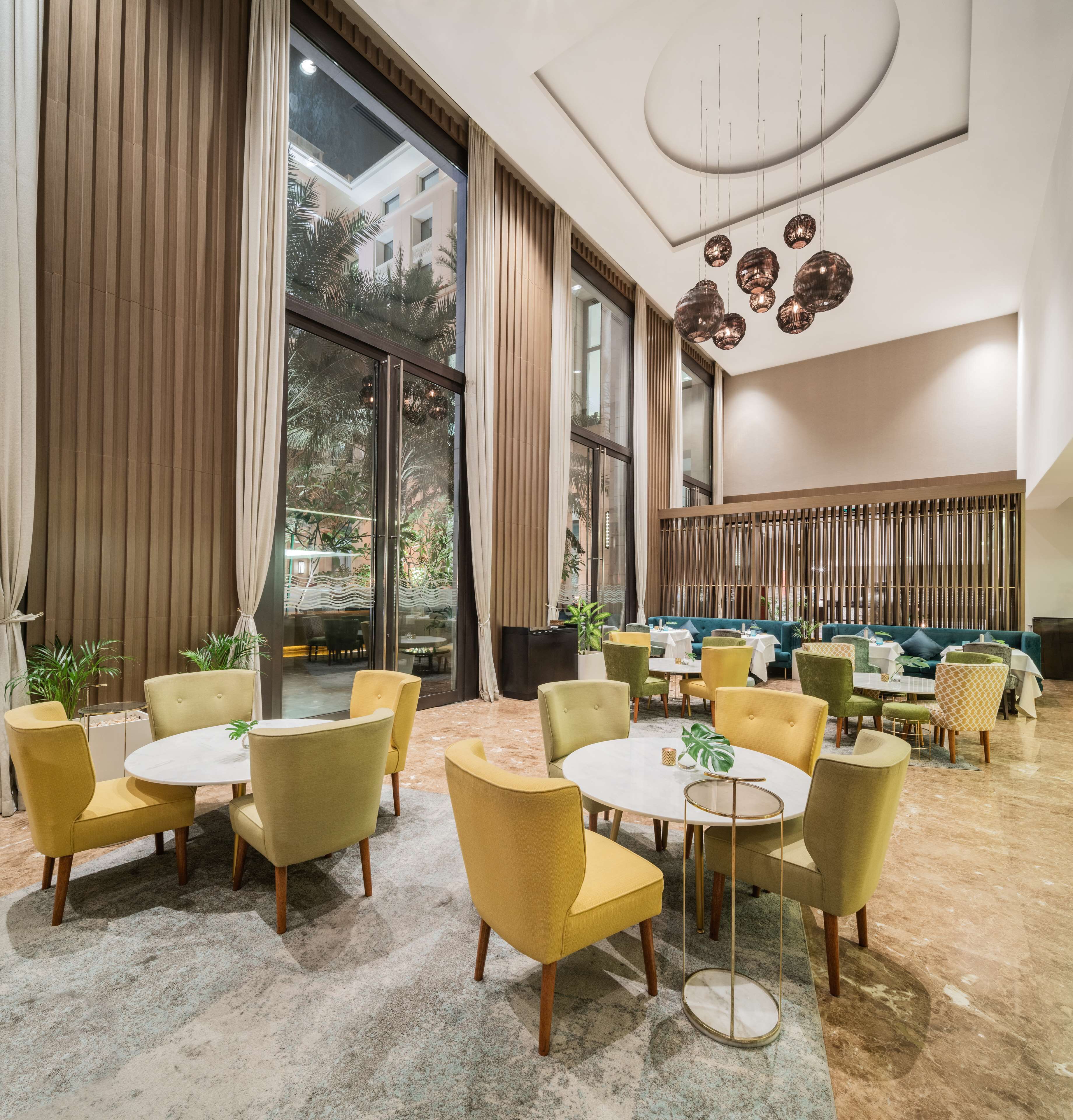 3 restaurants, breakfast, lunch, dinner served; American cuisine